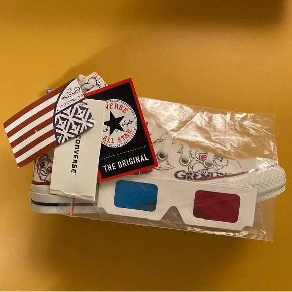 Gremlins Converse - Picture 2 of 7